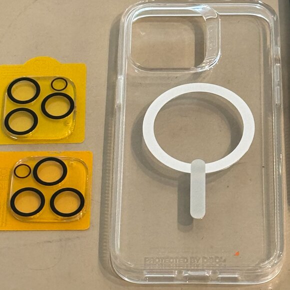 FLAUNT case for iPhone 14 Pro Max bundle - great deal, many new items! - Picture 4 of 6